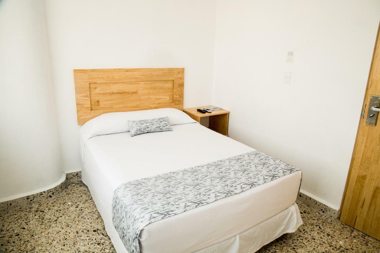 Booking 500 Monterrey Exterior photo