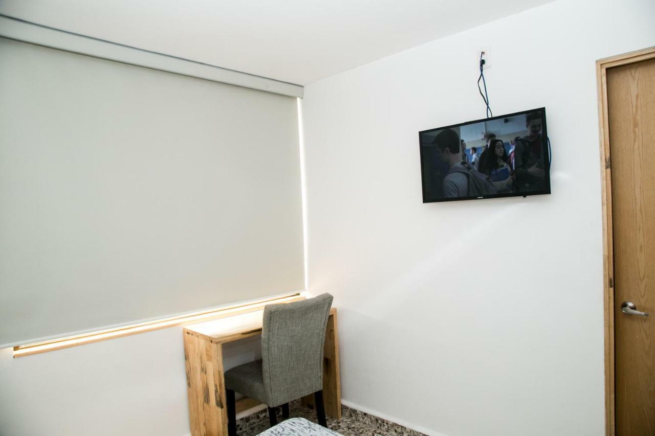 Booking 500 Monterrey Exterior photo