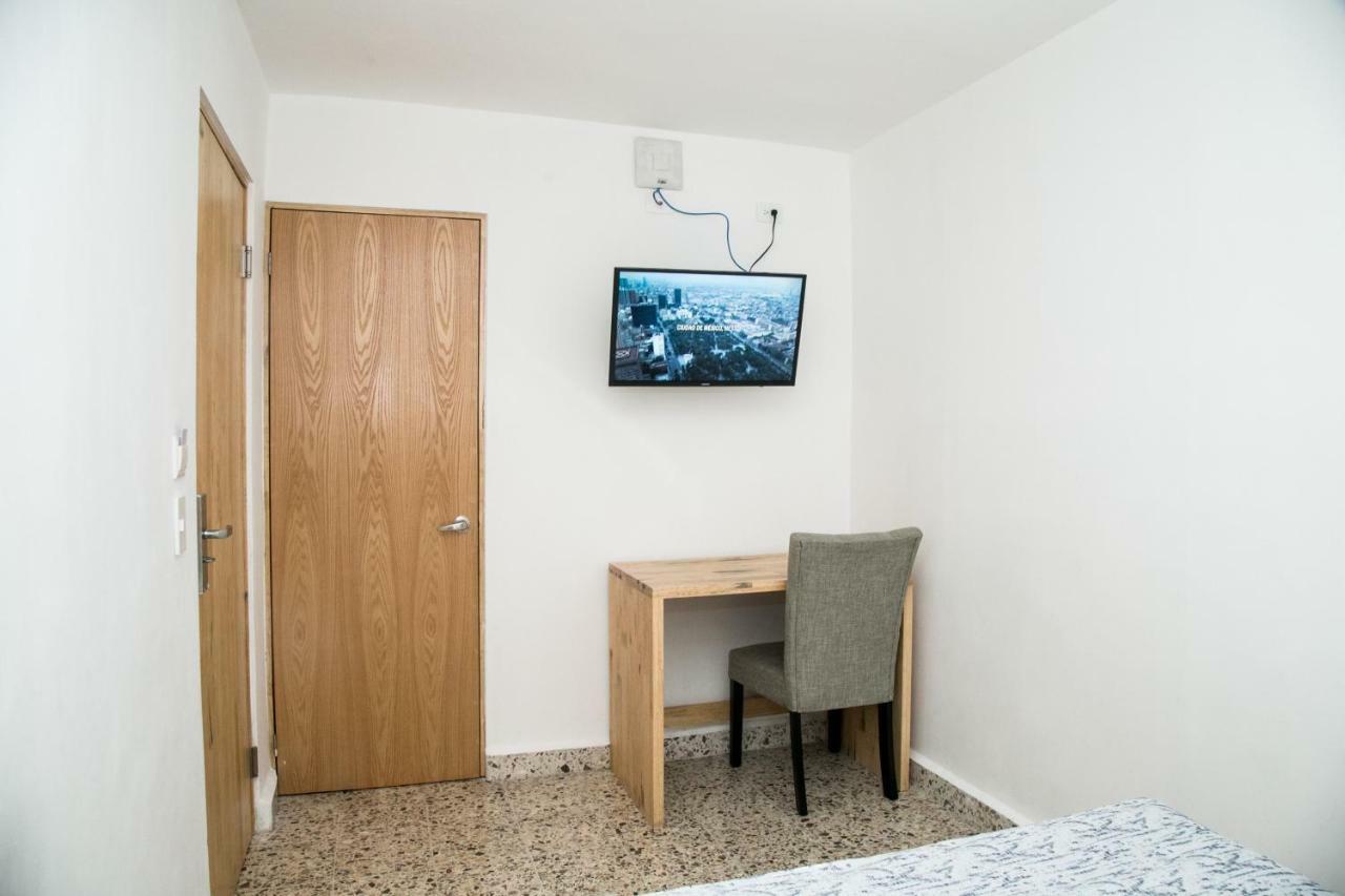 Booking 500 Monterrey Exterior photo