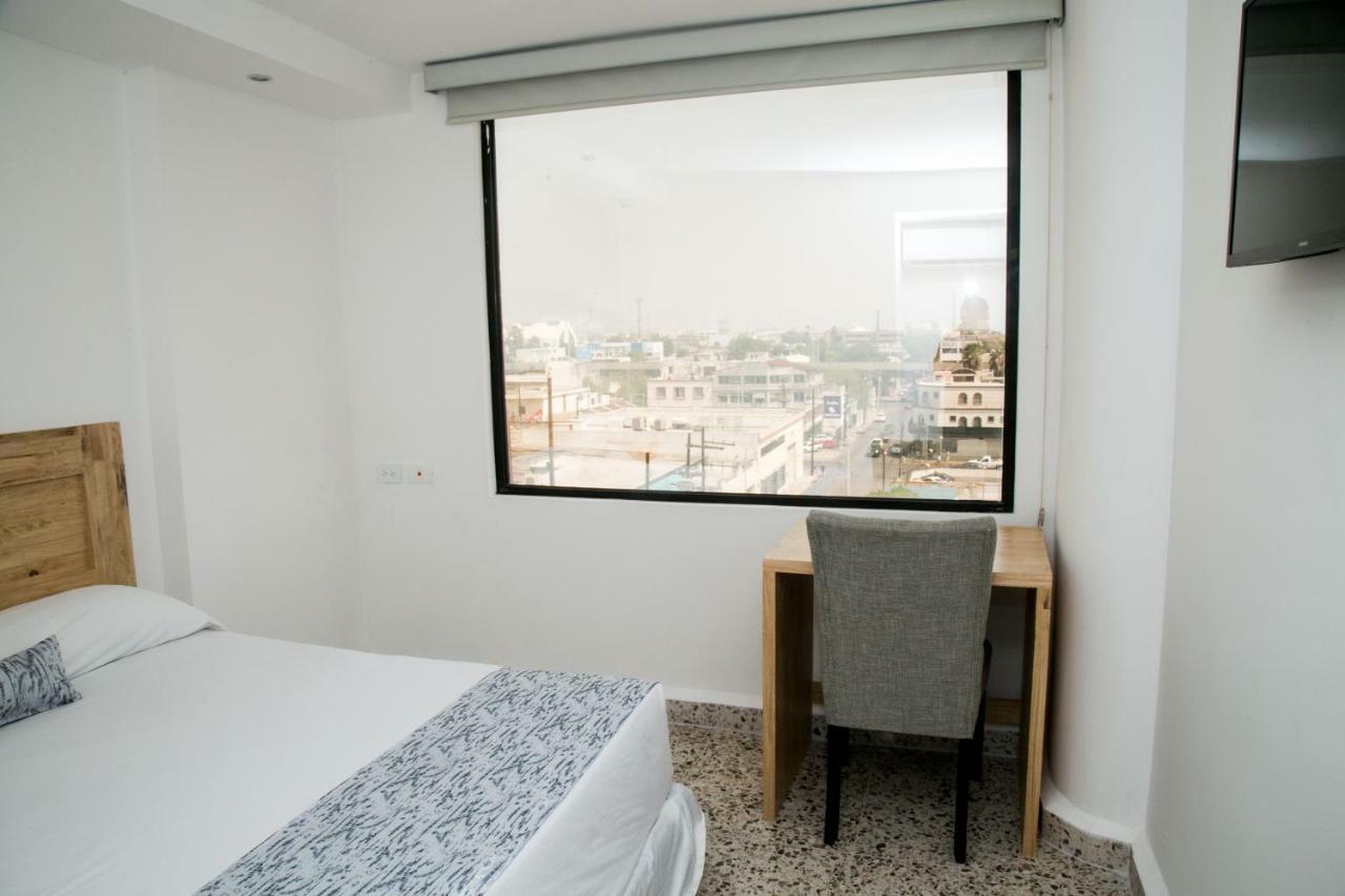 Booking 500 Monterrey Exterior photo