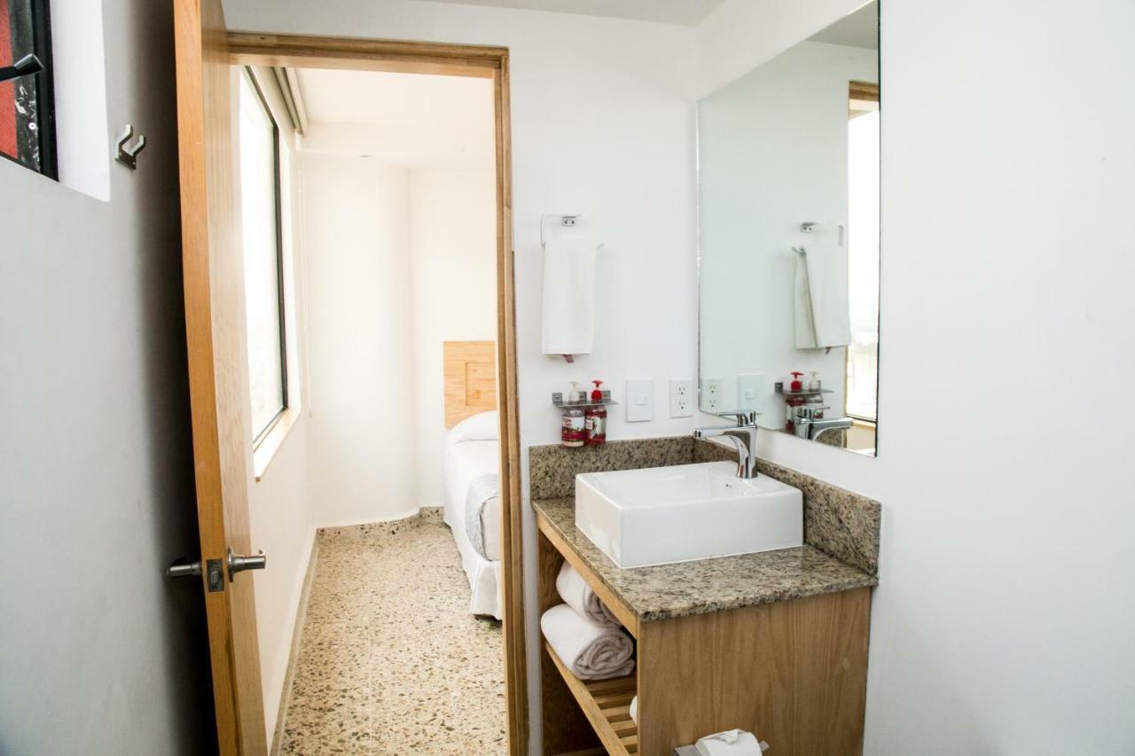 Booking 500 Monterrey Exterior photo