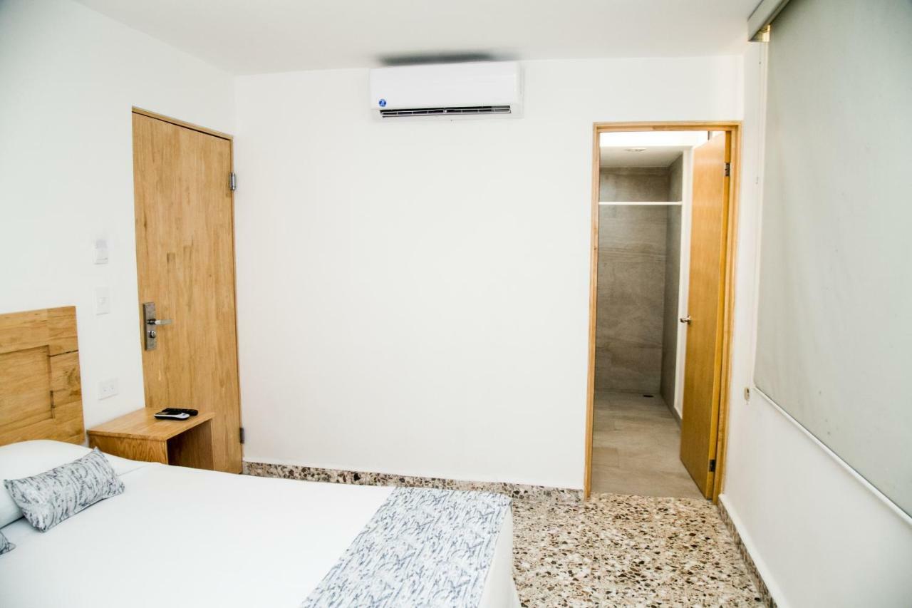 Booking 500 Monterrey Exterior photo