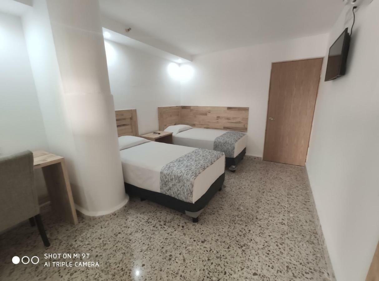 Booking 500 Monterrey Exterior photo